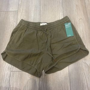 H&M Shorts Green